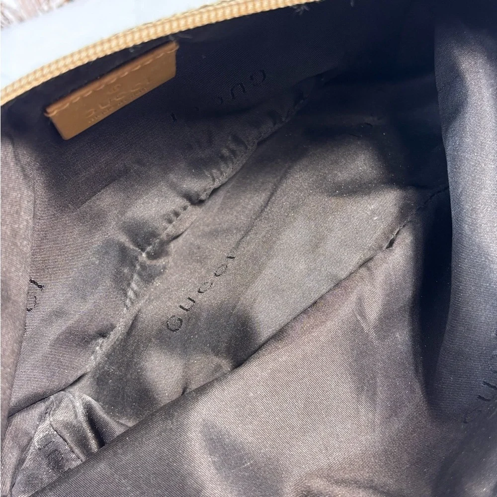 Super cute Gucci mini Pochette - Picture 12 of 13